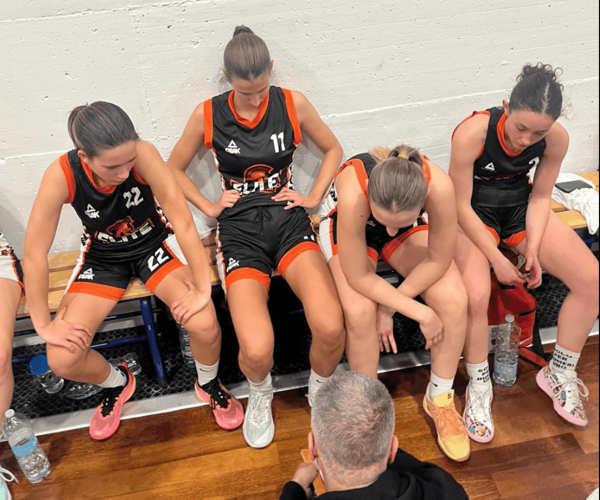 Smit facile, Team Up all'overtime, Elite corsara