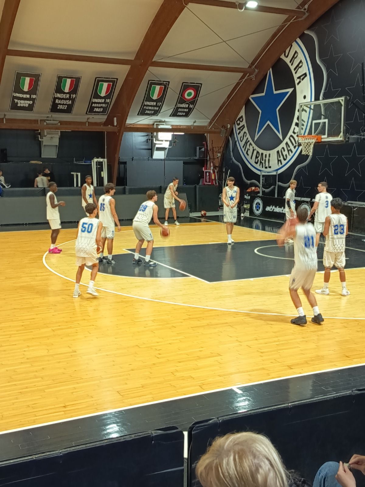 La Stella riparte vincendo