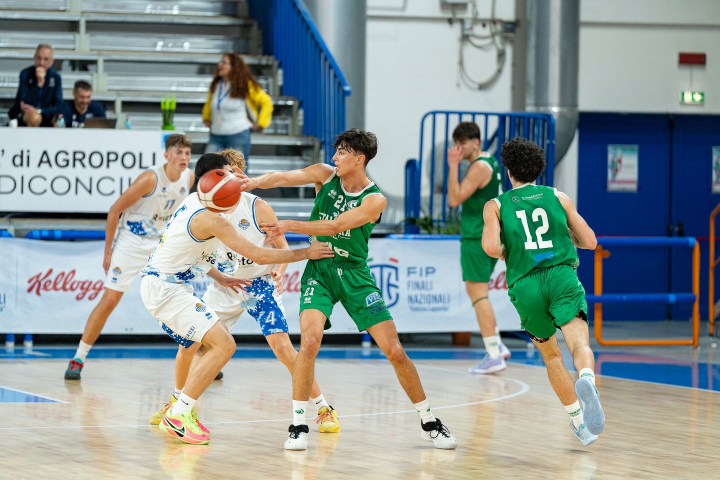FN 17 Ecc: Ferrara, Ancona, Brindisi e Jesi volano ai Quarti!