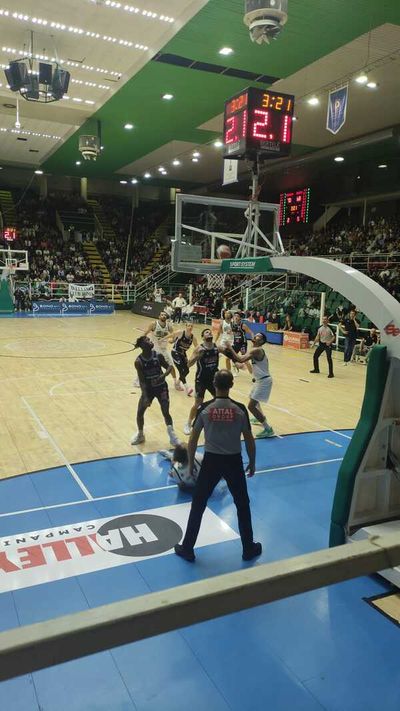 Milano strappa la vittoria allo scadere