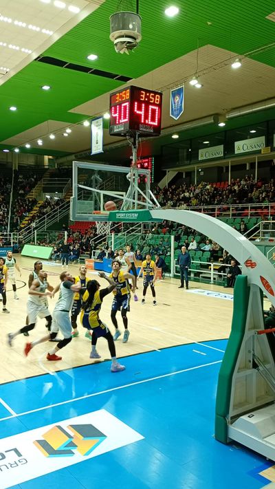 Avellino parte avanti e porta a casa la vittoria