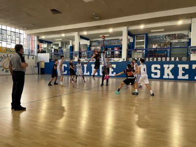 Crollano Stella EBK e Basket Roma, sconfitte anche Virtus Roma 1960 e Città Futura, fa suo l'anticipo la Stella Azzurra