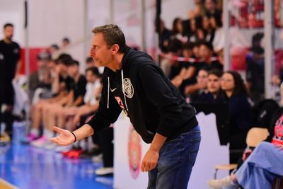 La Virtus Pomezia riparte da coach Menichincheri: ufficiale il rinnovo per la stagione 26/27